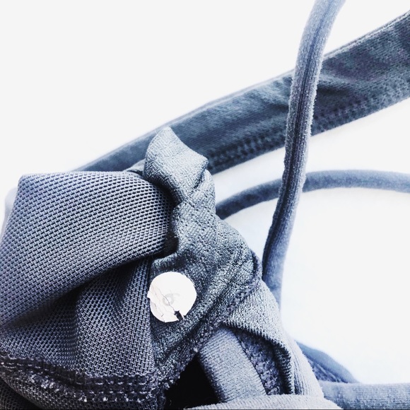 SOLD Lululemon Grey Free to Be Strappy Sports Bra - Picture 4 of 8